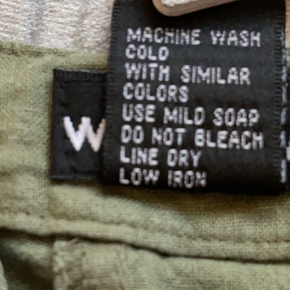 Wet Seal Capris - Picture 7 of 7